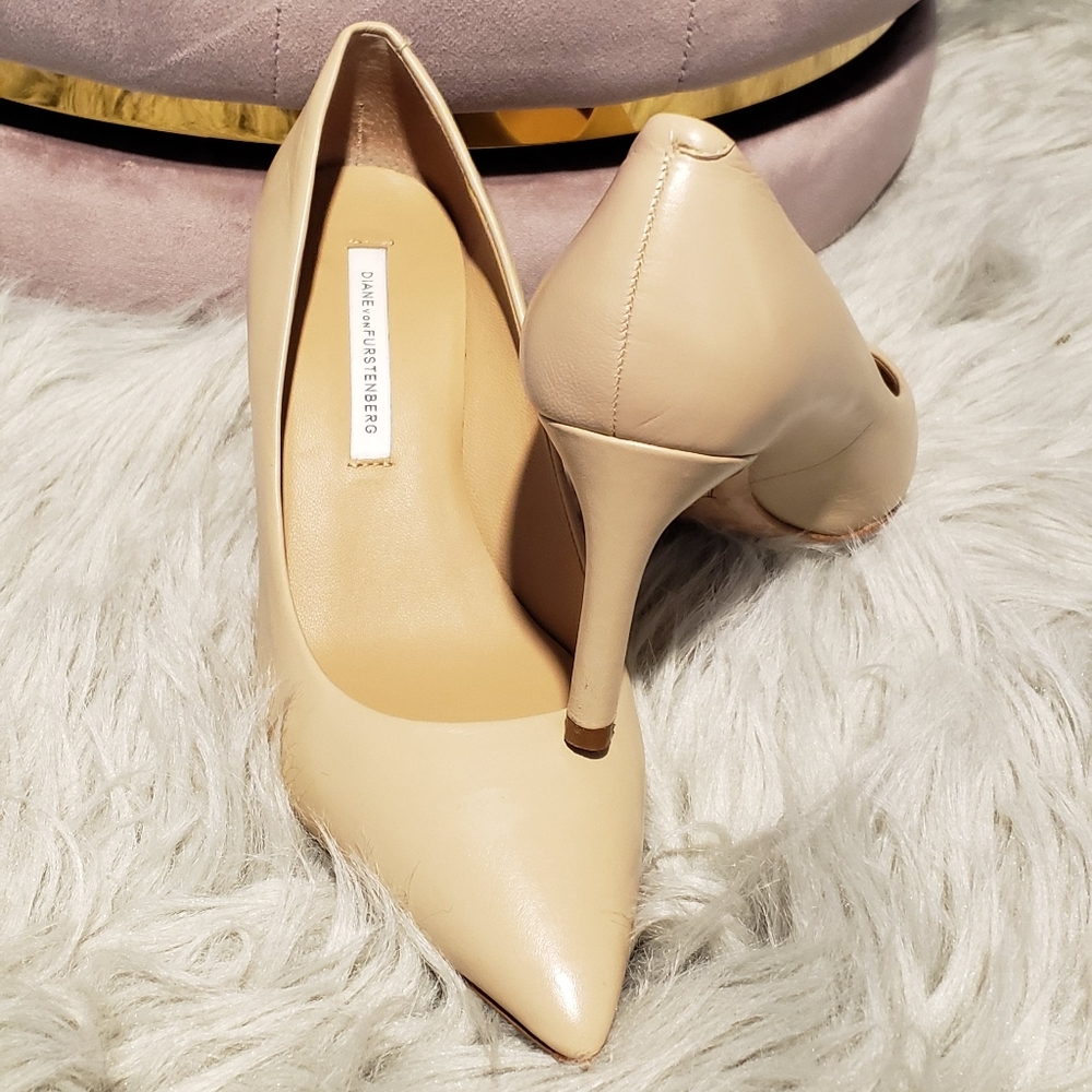 Beautiful Diane von Furstenberg pumps